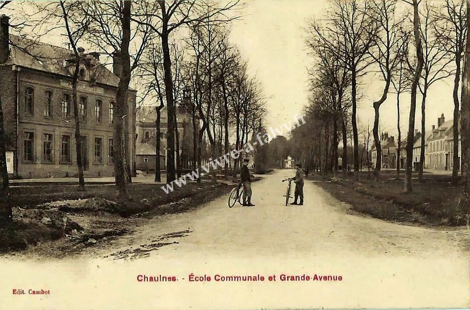 1 chaulnes ecole communale grande rue