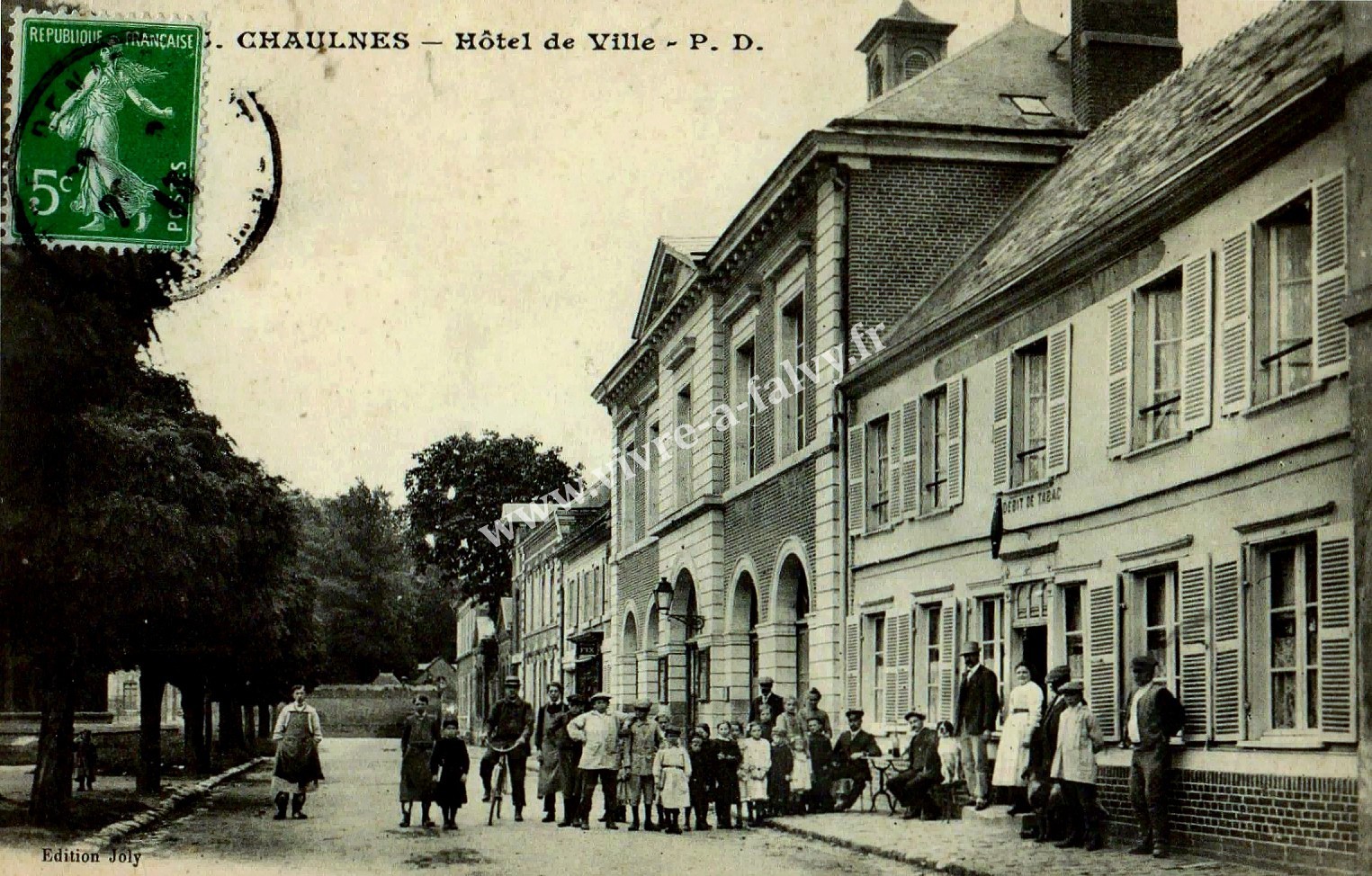 1 chaulnes hotel de ville