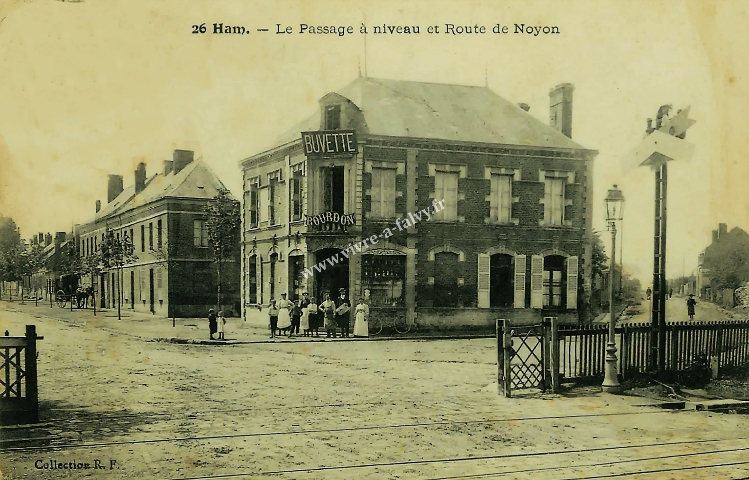 1 ham le passage a niveau et route de noyon