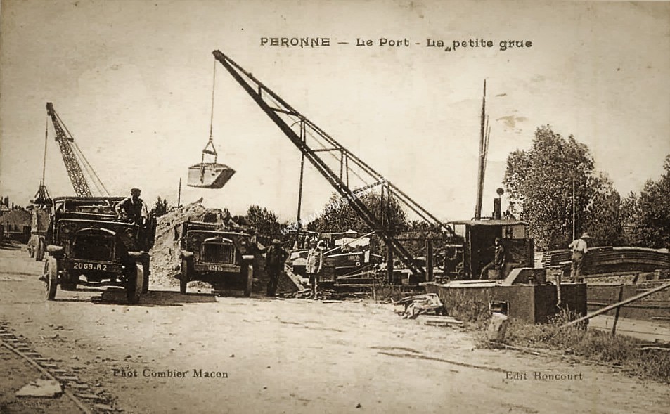 1 peronne le port la petite grue 1