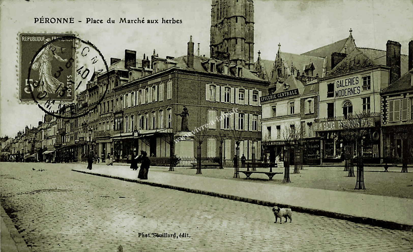 1 peronne place du marche aux herbes 4