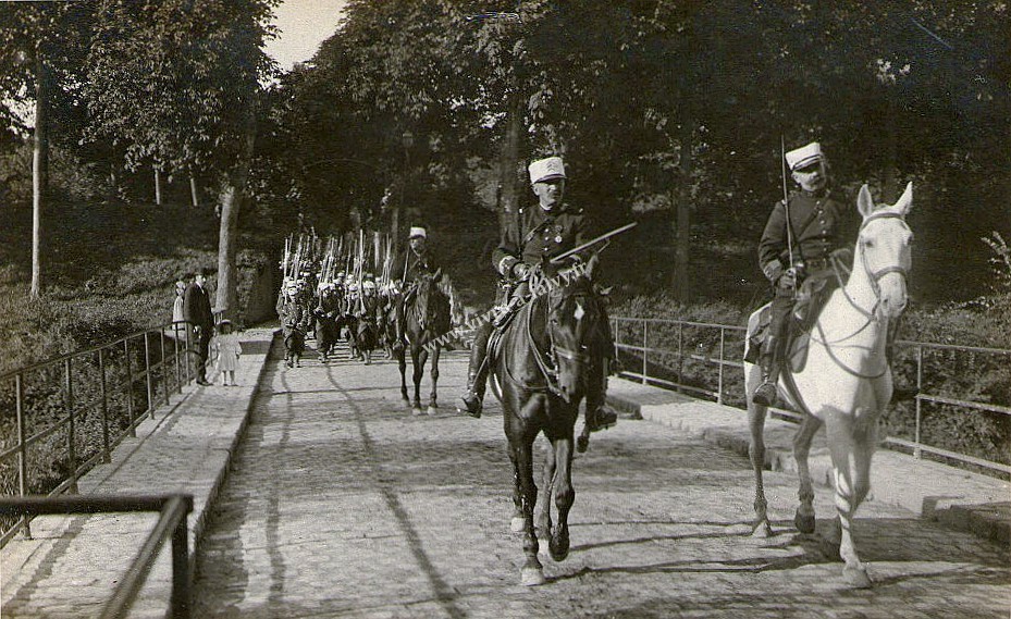 1 peronne soldats 1905 1