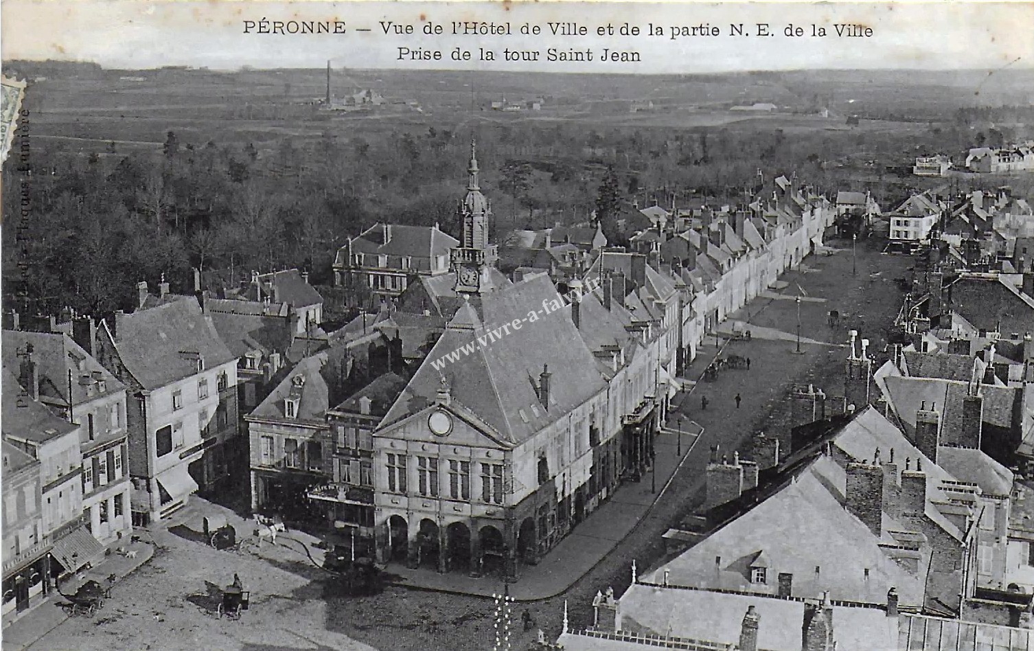 1 peronne vue de l hotel de vlle prise de la tour saint jean 1