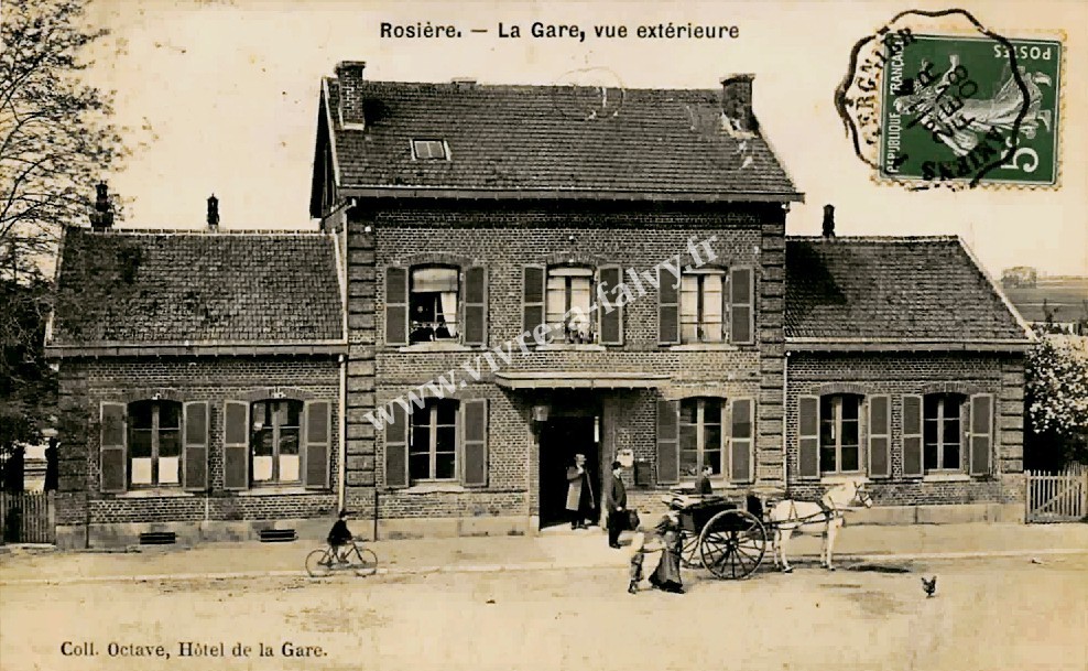 1 rosieres en santerre la gare vue exterieure