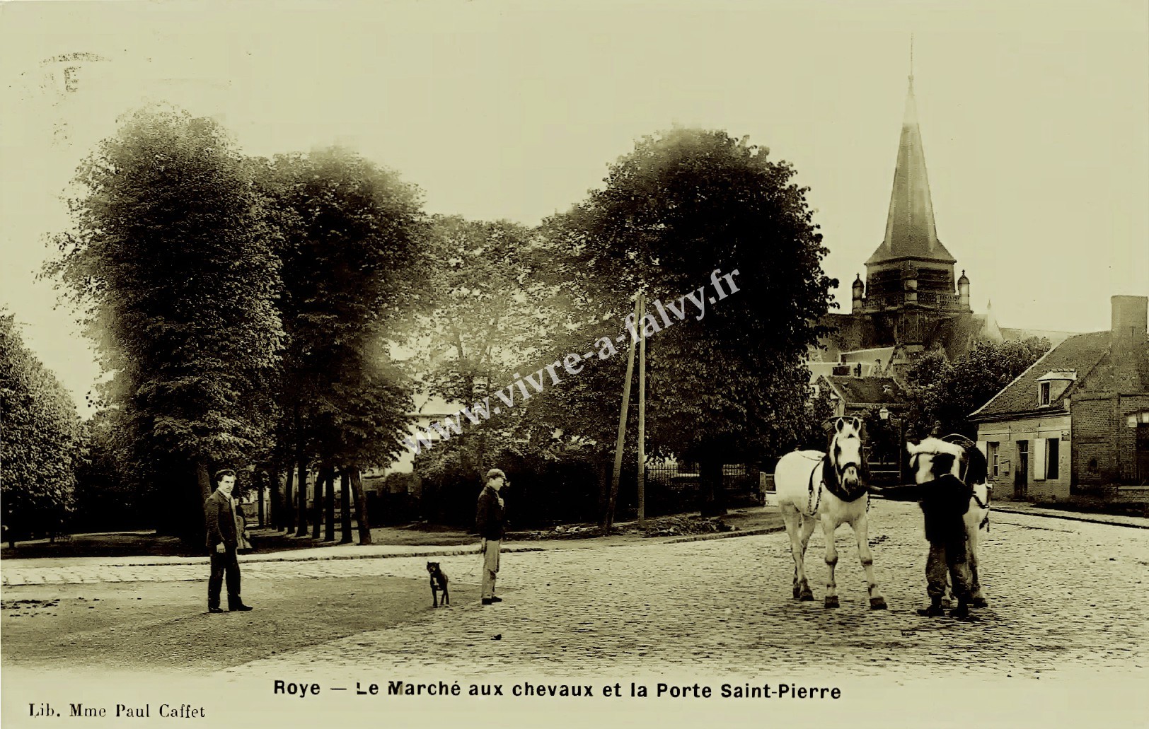 1 roye place du marche aux chevaux 2