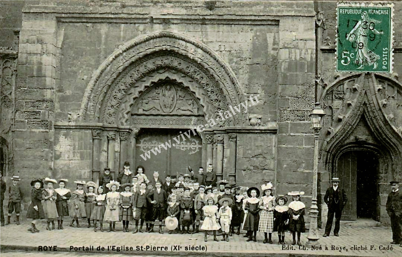 1 roye portail de l eglise st pierre