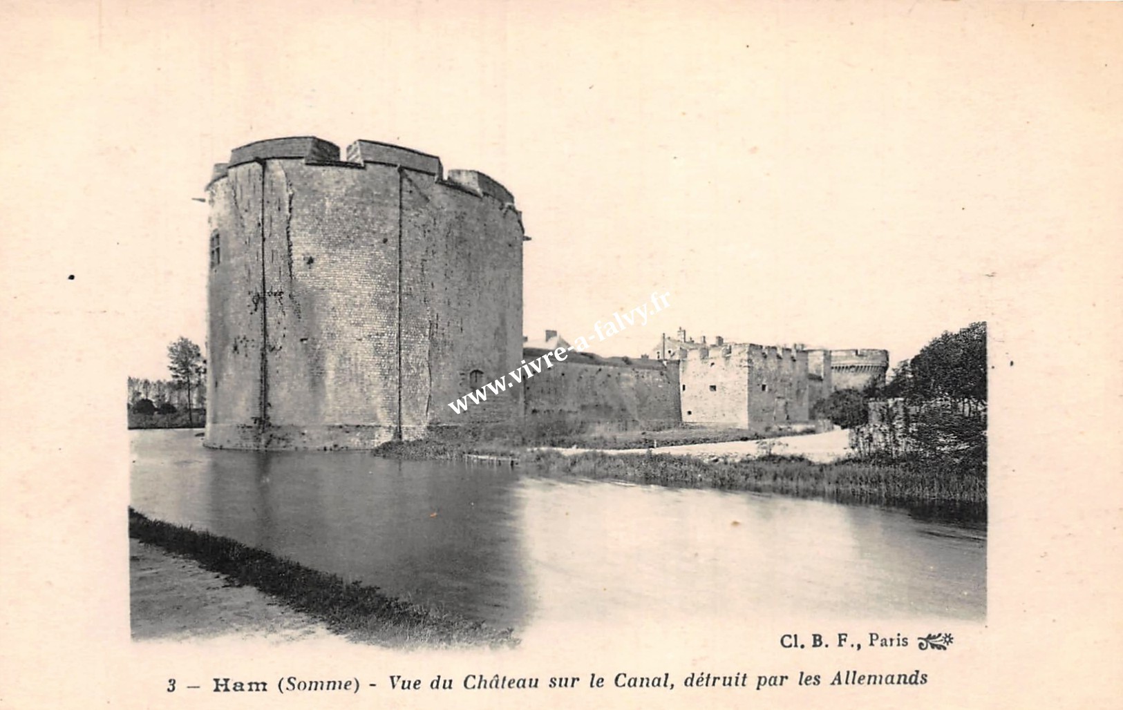 2 ham chateau sur le canal detruit par les allemands