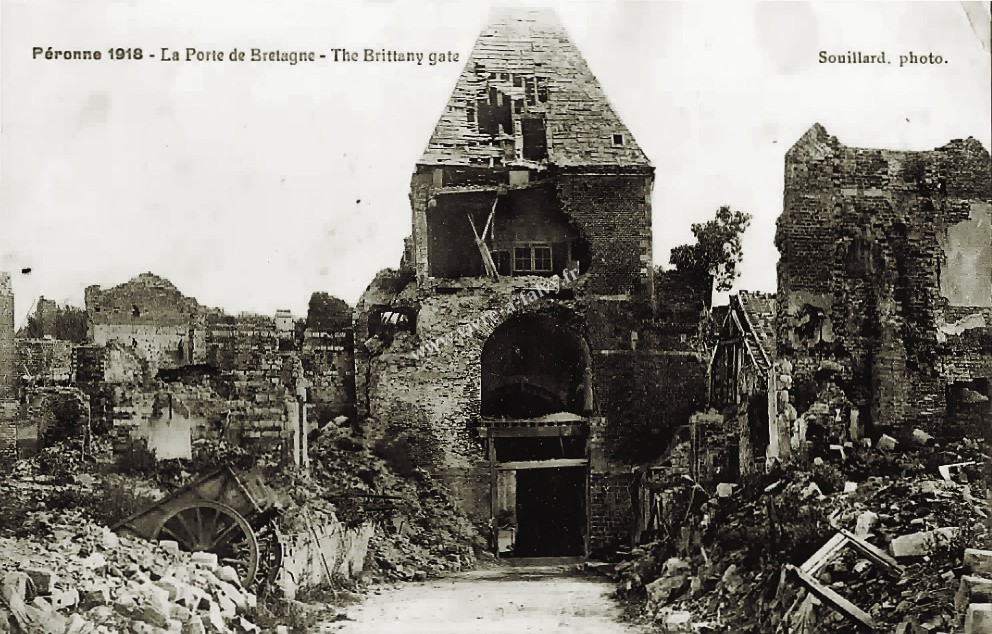 2 peronne 1918 la porte de bretagne 1