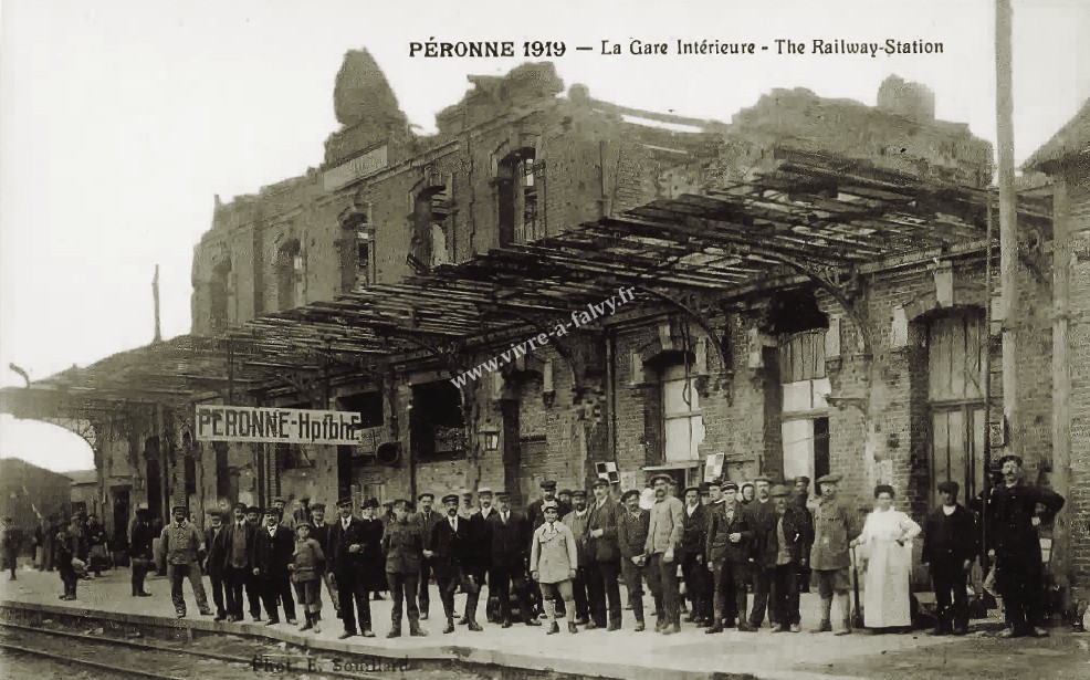 4 peronne 1919 la gare interieure 1