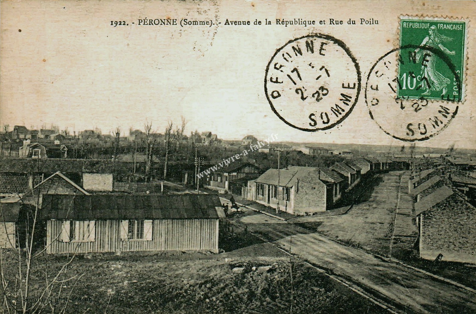 4 peronne 1922 avenue de la republique et rue du poilu 1