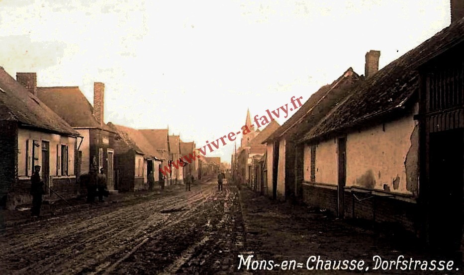 6 mons en chaussee route du village dorfstrasse 1